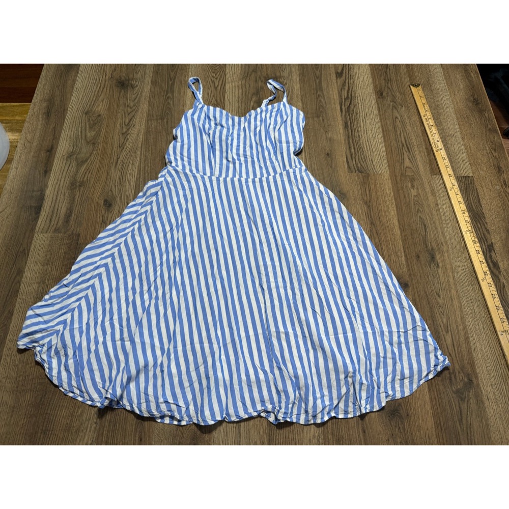Old Navy Cami Dress Womens Medium Blue White Striped Fit Flare Mini Excellent